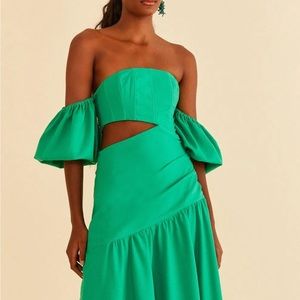 New with tags beautiful FARM RIO dress. Corselet, with a charming cut out